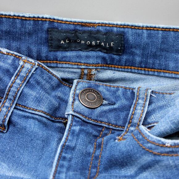 Aeropostale Women's Denim Shorts Size 0 Light Wash Blue Distressed - Picture 7 of 12